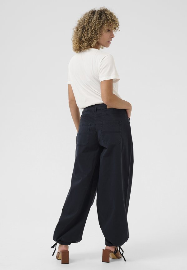 Cream CRBERTA LOOSE TWILL RELAXED FIT