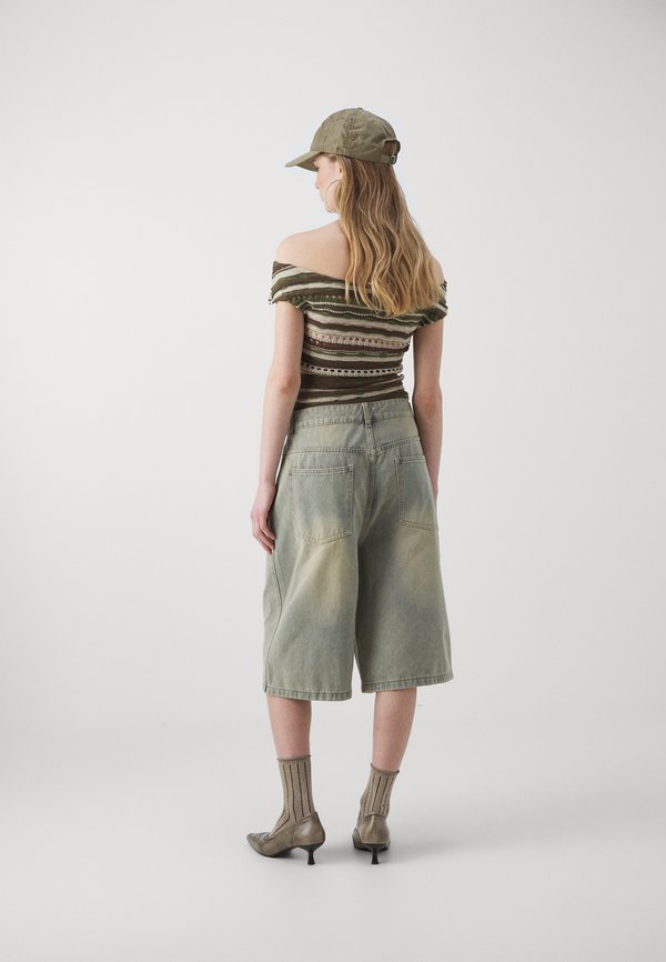 Jaded London LIGHT WASH JUMBO JORTS