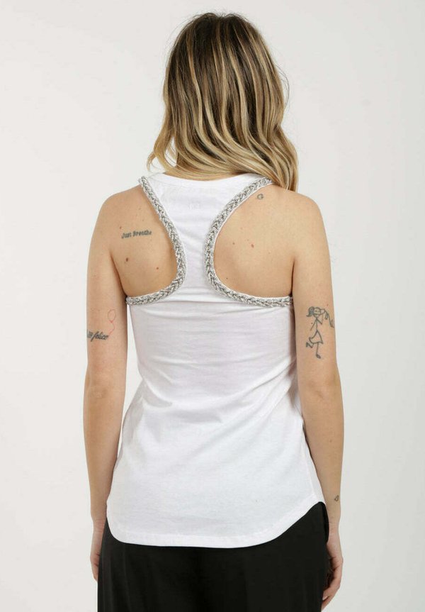 N°21 STRASS