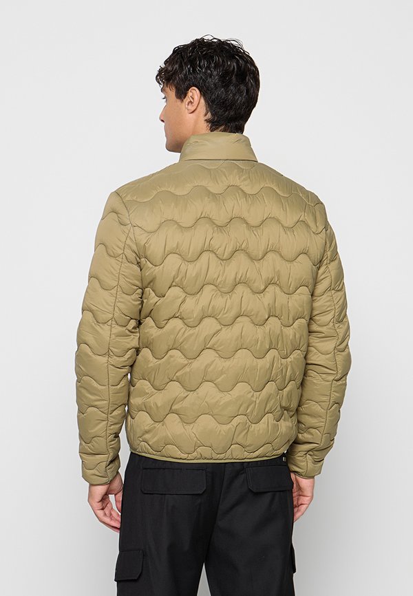 Lyle & Scott CREST QUILTED JACKET