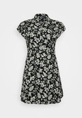 Vero Moda Curve VMNEWHALLIE SHORT DRESS