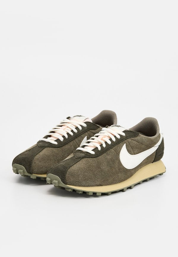 Nike Sportswear LD-1000