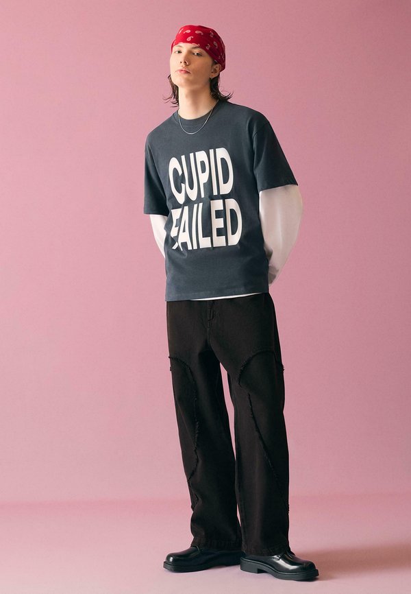 Bershka EMBROIDERED SUPER - Baggy Jeans - black