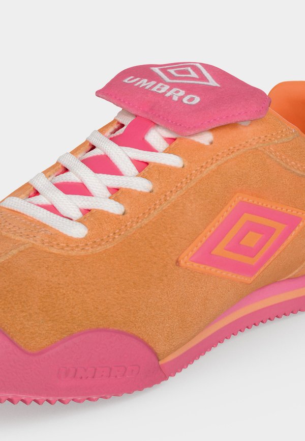 Umbro 5V5 UNISEX