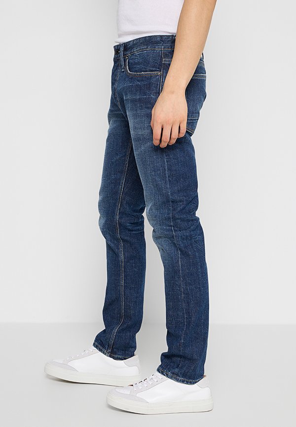 Denham RAZOR