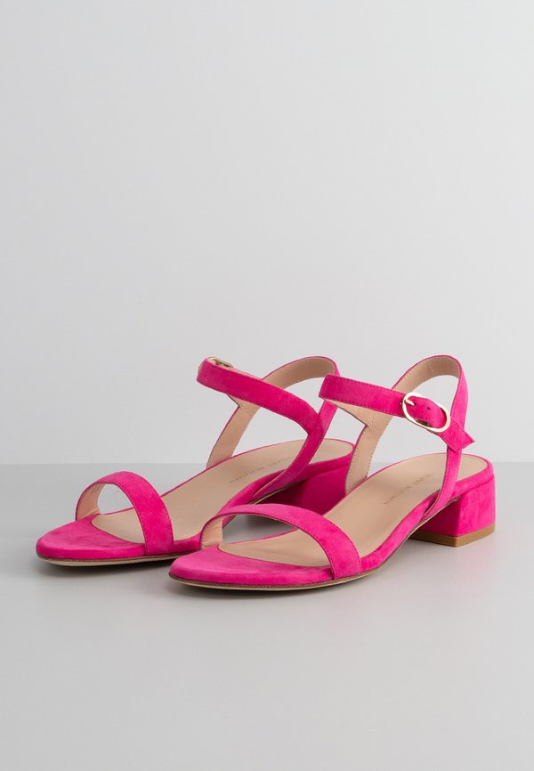 Stuart Weitzman TIBBY
