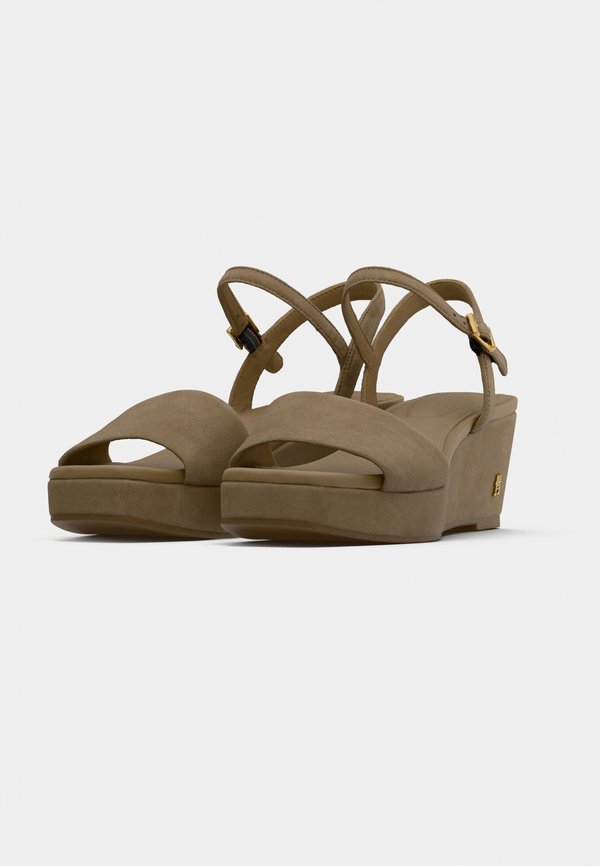 Tommy Hilfiger SUEDE TH MONOGRAM WEDGE SANDALS