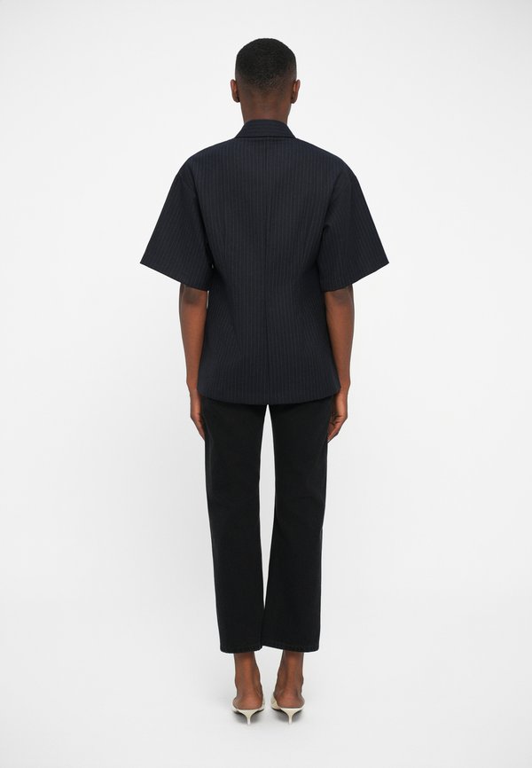 BITE Studios VERSE SHORT SLEEVE PINSTRIPED SHIRT