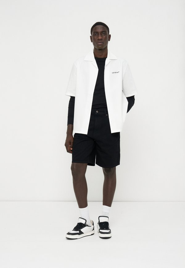 OFF-WHITE