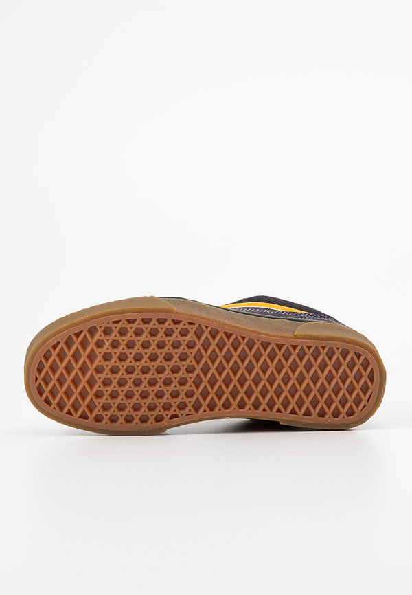 Vans CALDRONE