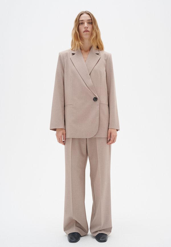 InWear NAXA