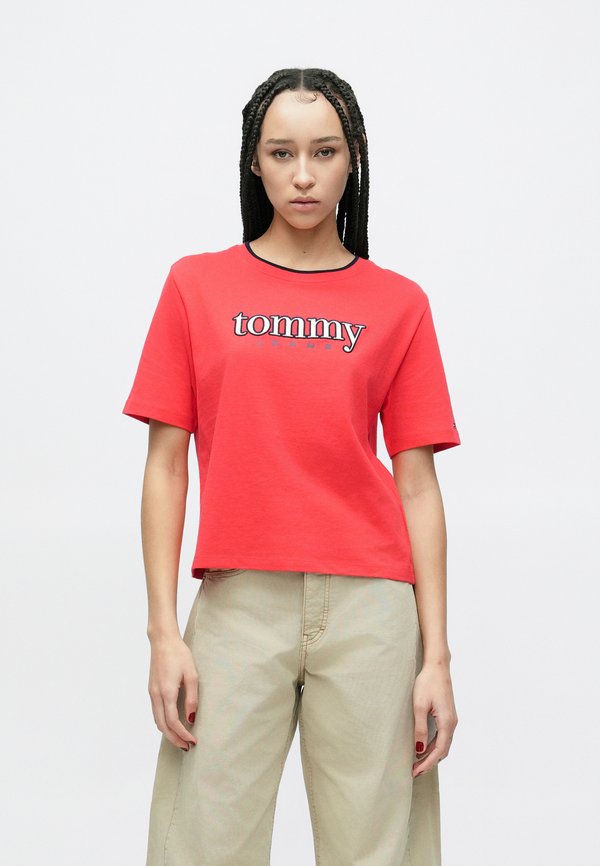 Tommy Jeans LOGO APPLIQUÉ RELAXED BOXY T-SHIRT