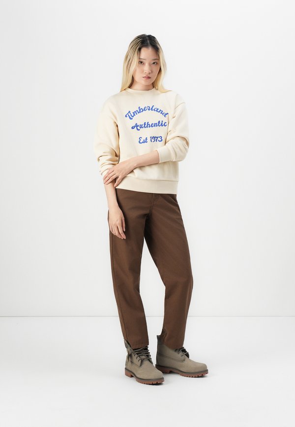 Timberland BRUSHED BACK CHEST GRAPHIC CREW