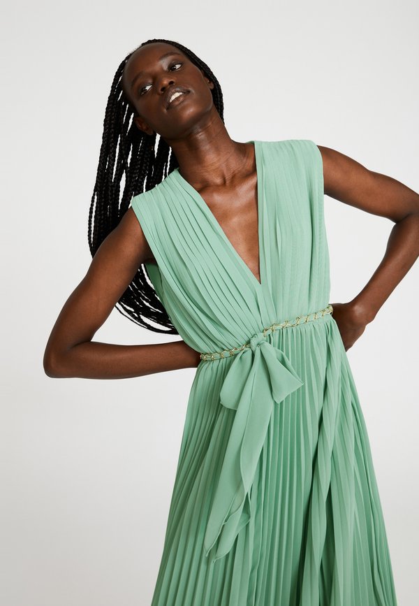 Claudie Pierlot ROXY