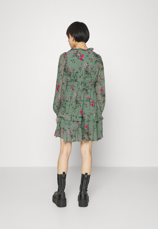 Vero Moda Petite VMROSA V NECK SHORT DRESS