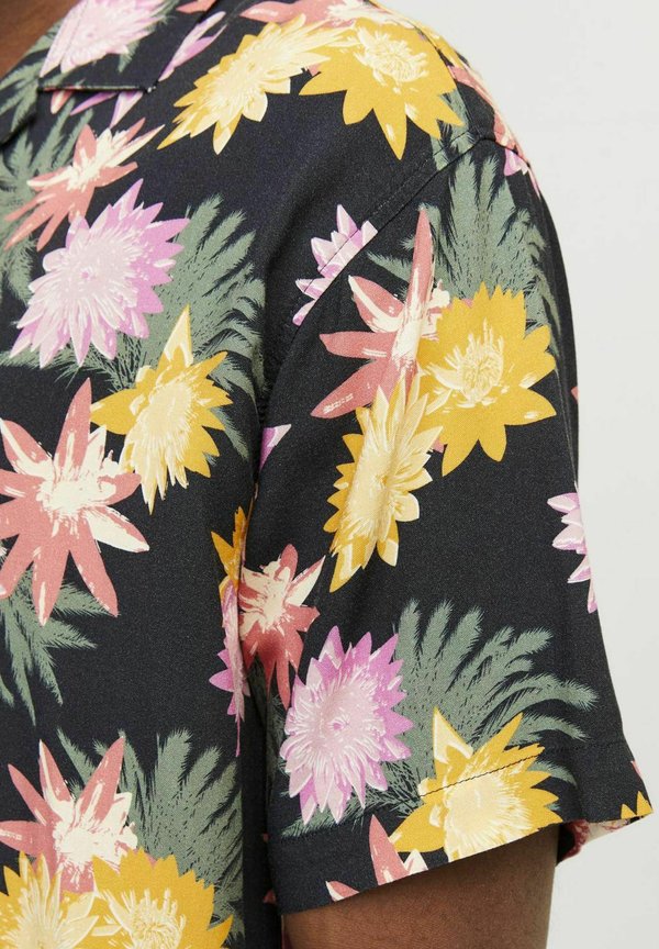 Jack & Jones Relaxed fit