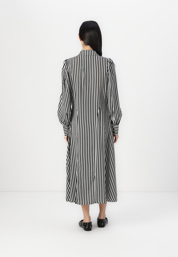 Vero Moda VMCAROE DETAIL CALF DRESS