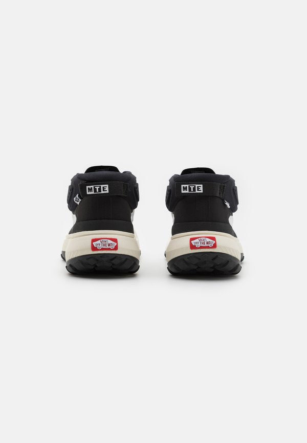 Vans MTE CROSSPATH MID UNISEX