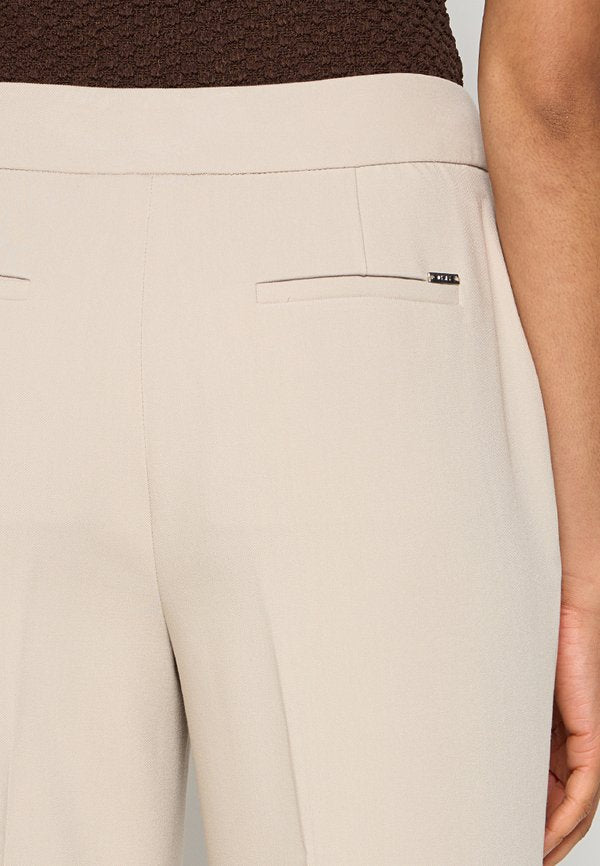 DKNY