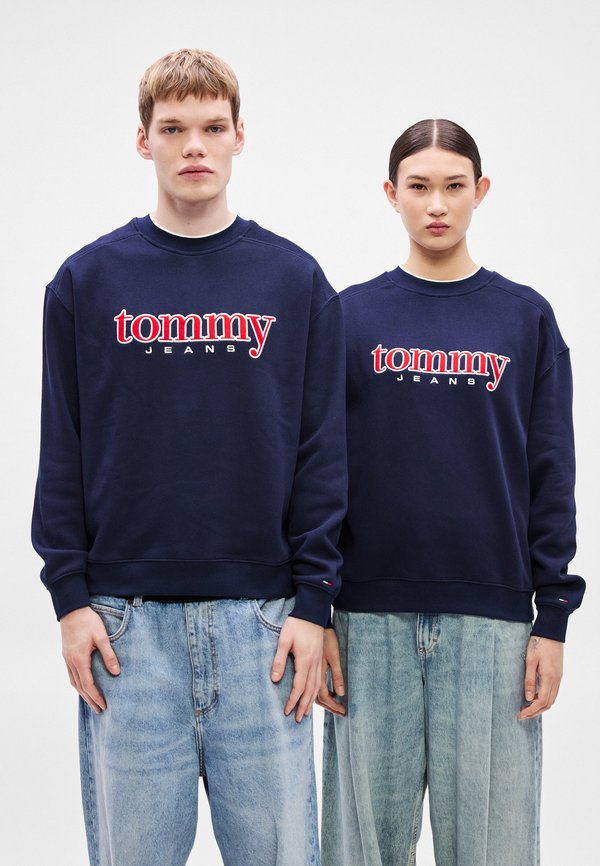 Tommy Jeans 90S LOGO APPLIQUÉ FLEECE SWEATSHIRT