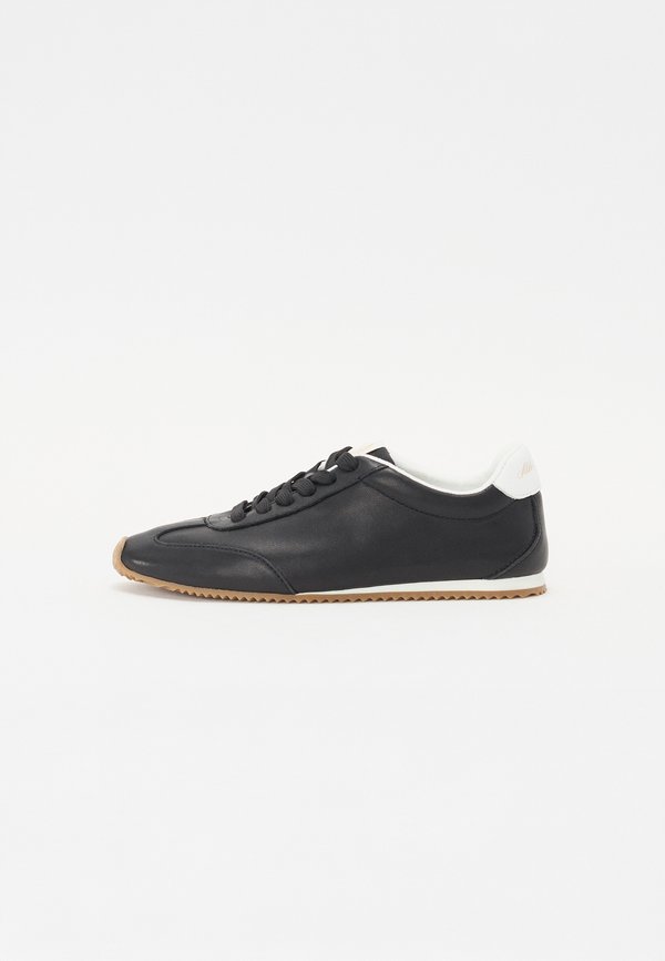 ALDO CAREFREE