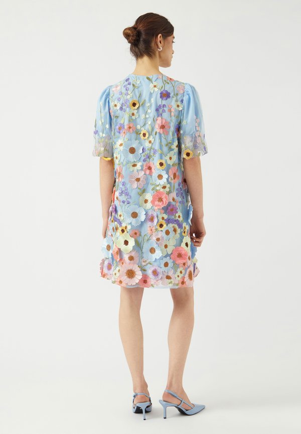 YAS YASFLOWERING DRESS SHOW