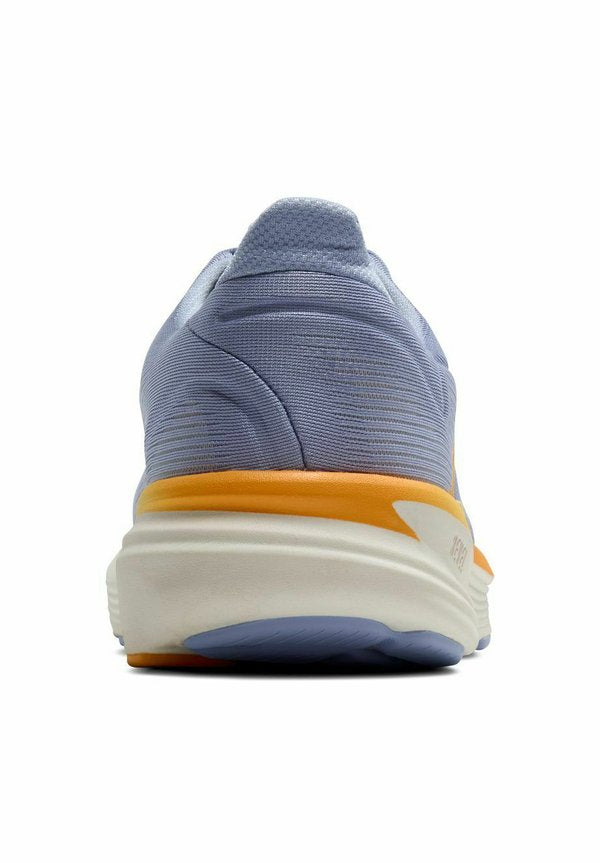 Brooks REVEL 8