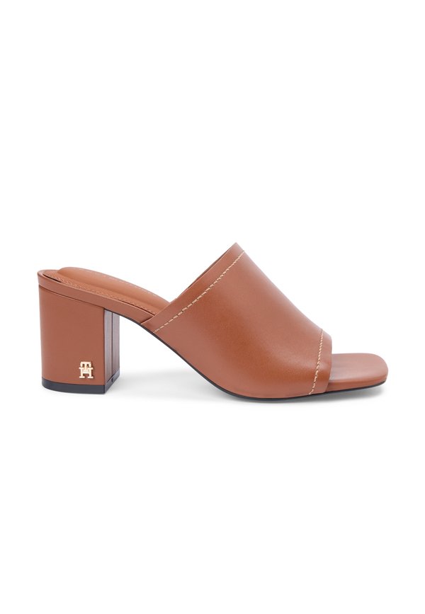 Tommy Hilfiger TH MONOGRAM LEATHER BLOCK HEEL MULES