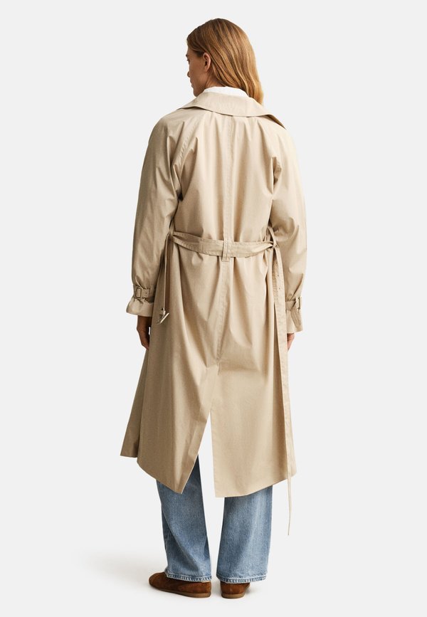 GANT LIGHTWEIGHT