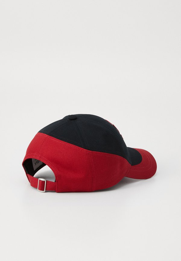ARKK Copenhagen FOOTBALL UNISEX