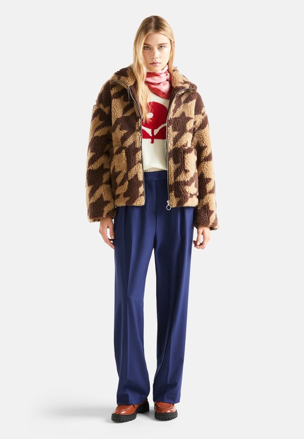 United Colors of Benetton TEDDY BEAR IN JACQUARD BOUCLÈ FRON