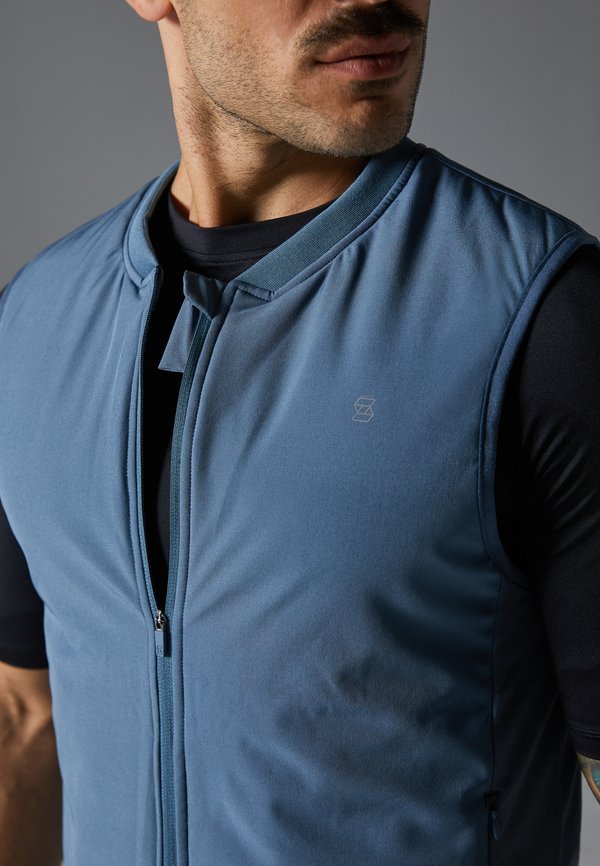 Pier One Sport by Zalando SLEEVELESS ZIP UP TRAINING GILET WITH POCKETS