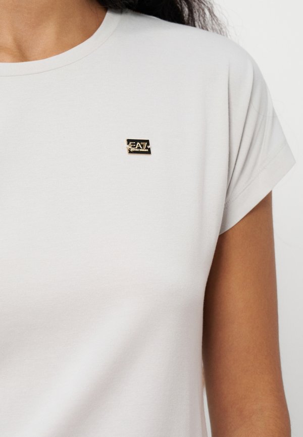 EA7 Emporio Armani