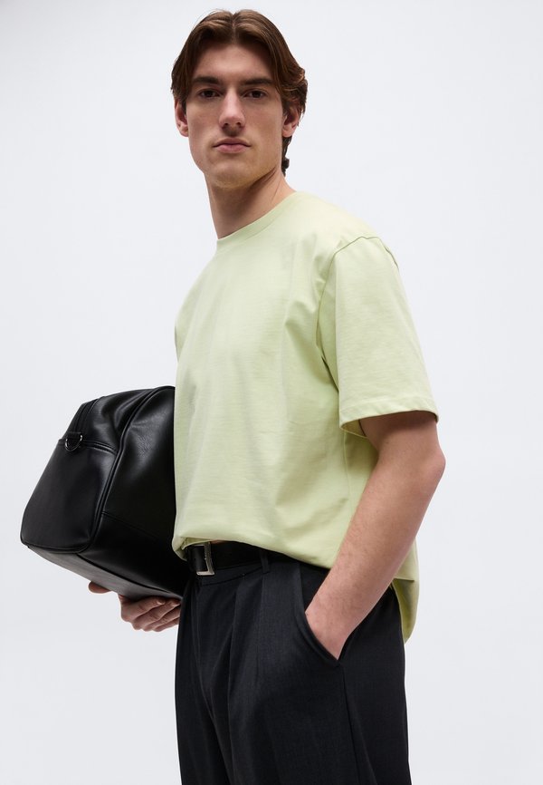 Lindbergh O-NECK TEE OVERSIZE S/S