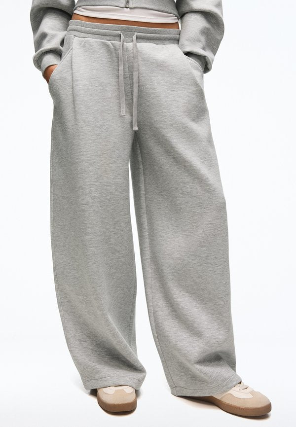 Bershka BARREL TROUSERS - Tracksuit bottoms - dark grey