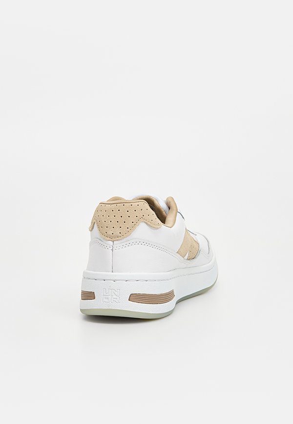 Under Armour COURT 96