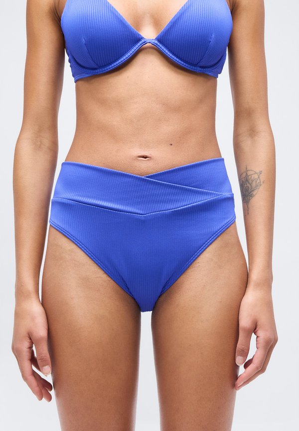 Hollister Co. HIGH WAIST
