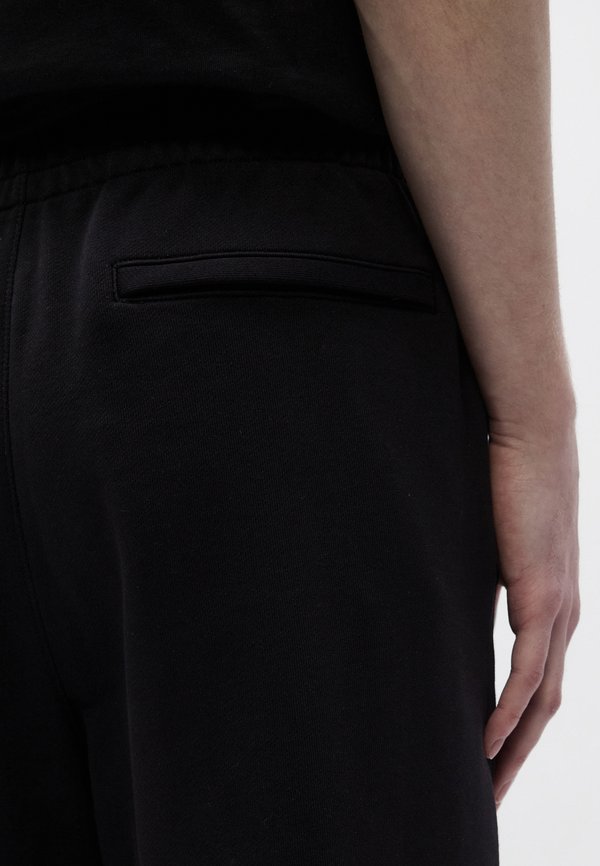 Calvin Klein NANO STANDARD LOGO
