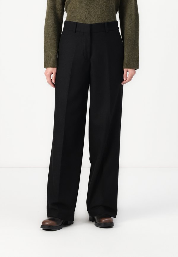 Selected SLFMARLIE WIDE FIT