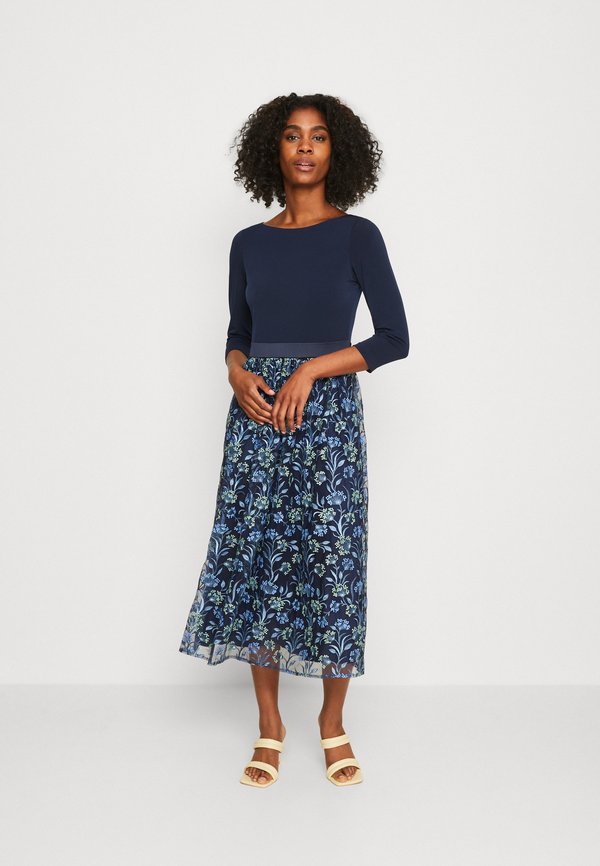 Swing DRESS MADE OF MATERIAL MIX