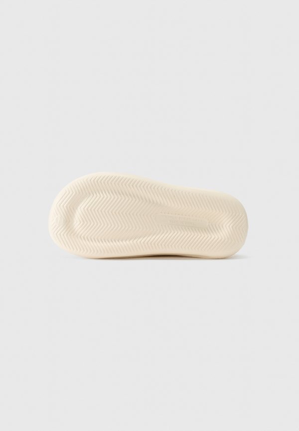 KARL LAGERFELD SKOONA II