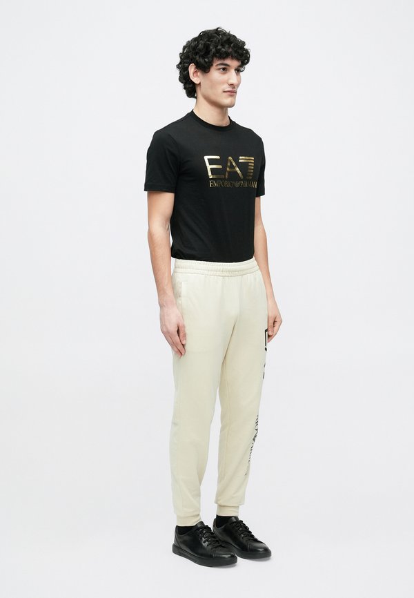 EA7 Emporio Armani TRAIN LOGO SERIES PANTS
