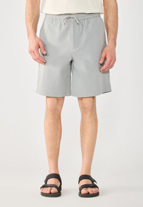 Pier One by Zalando