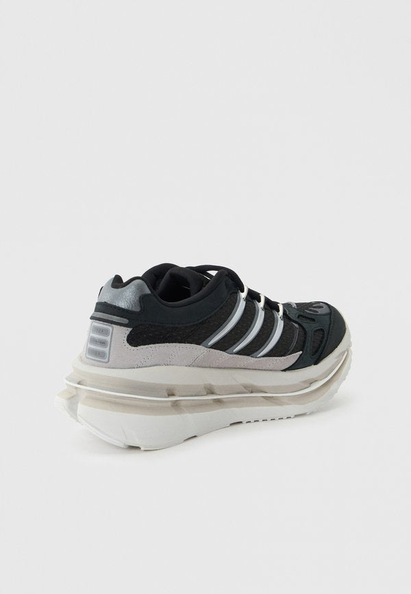 adidas Originals ADISTAR HRMY