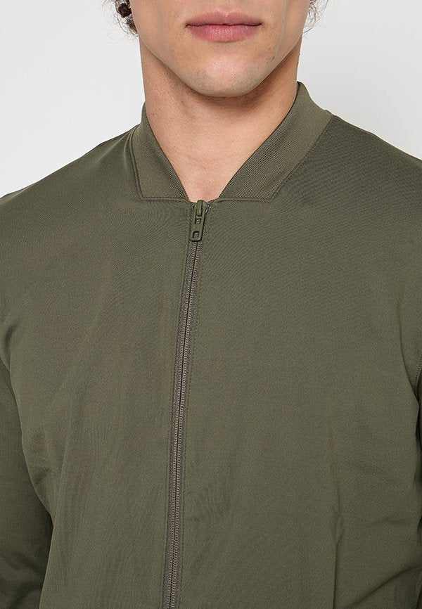 Under Armour LOOSE FIT
