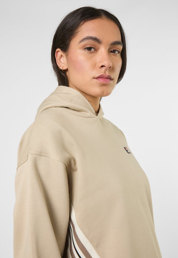 Fila APPAREL SERRETTA LOOSE HERITAGE TAPE