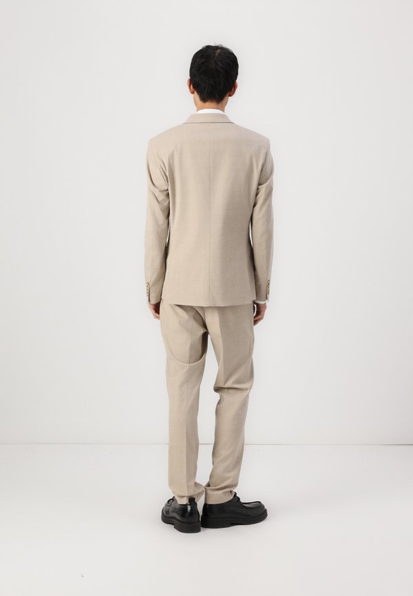 Isaac Dewhirst NOTCH SUIT SLIM