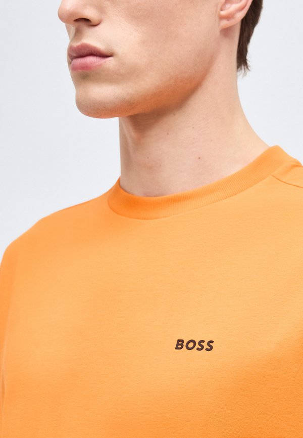 BOSS TEE