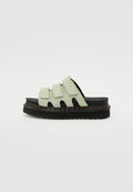 Dr. Martens RAINE