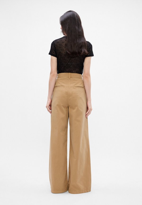 Tommy Jeans PLEATED TWILL WIDE LEG CHINOS